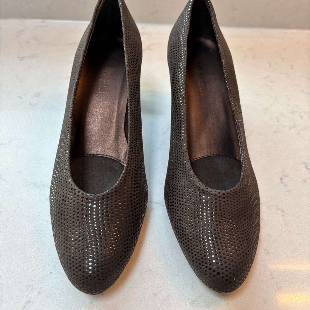 Vaneli Dark Brown Heels NWT